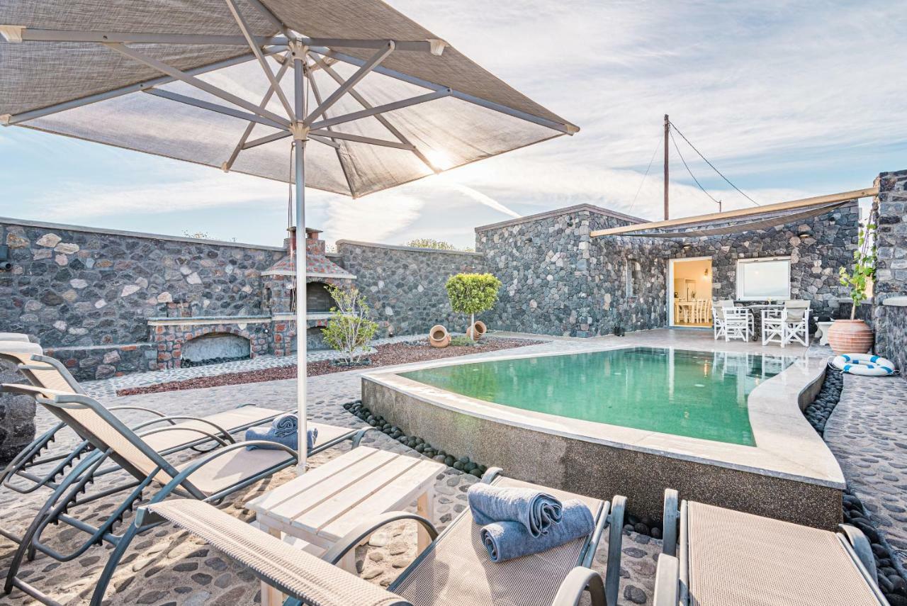 Klimata House - Private Jacuzzi Pool & Bbq Villa Vlychada Eksteriør billede
